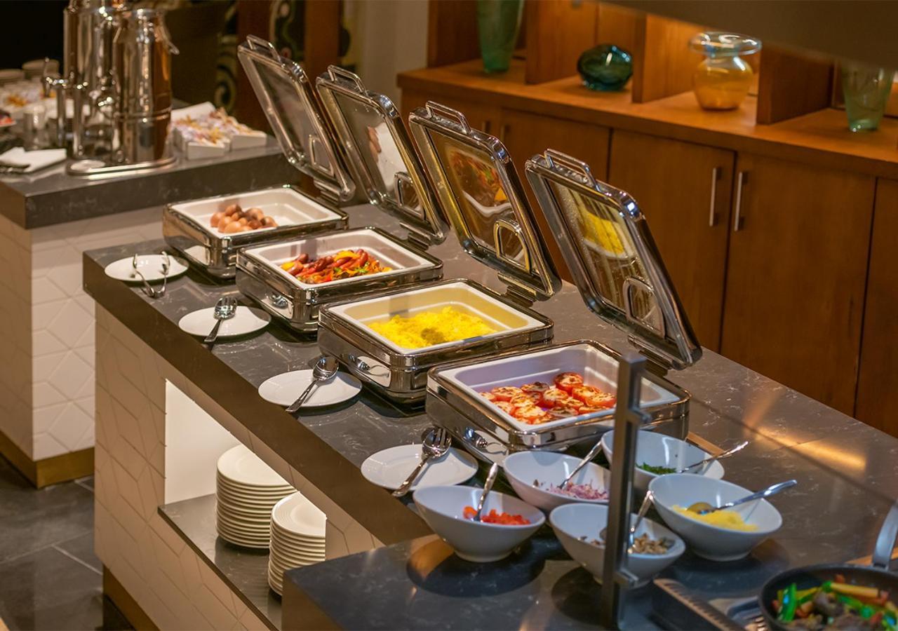 Crystal Inn Hotel - Alamein (Adults Only) El Alamein Exterior foto A chafing dish buffet